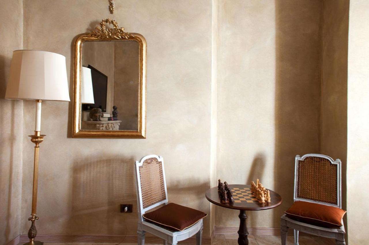 Hotel La Petite Maison فياريجيو المظهر الخارجي الصورة
