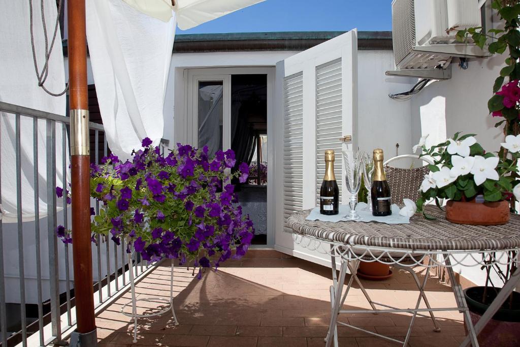 Hotel La Petite Maison فياريجيو الغرفة الصورة